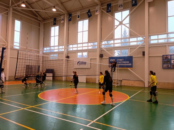 В СОК Приютовский стартовало первенство по волейболу среди учебных учреждений